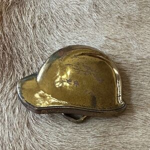 Vintage 1978 Brass Hat-Shaped Belt Buckle - Gold